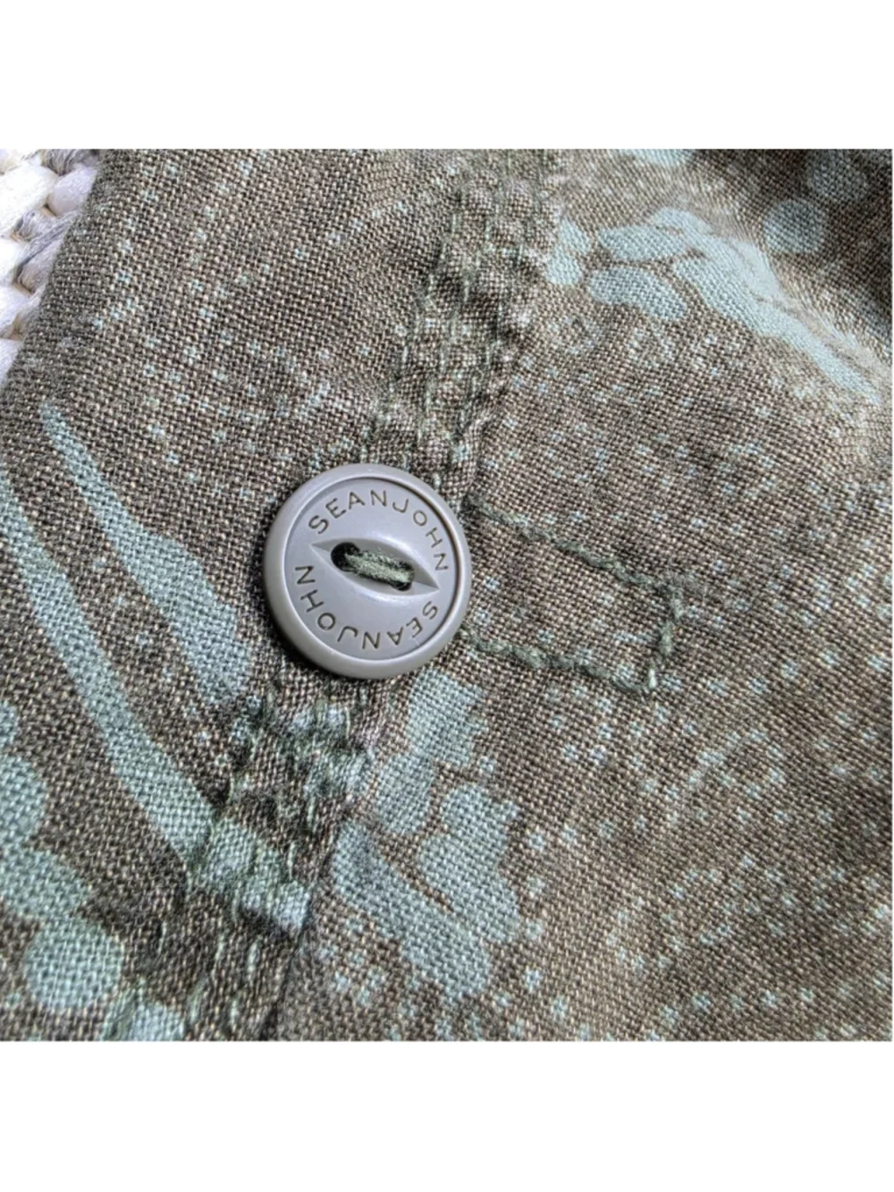 Sean John Cargo Shorts Men’s Size 40 Olive Green Linen Blend Printed Military